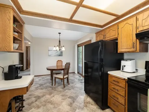 2700 98th Avenue N Brooklyn Park MN 55444