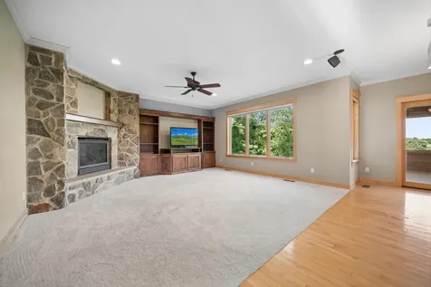 5352 Scenic Oak Drive SW Rochester MN 55902