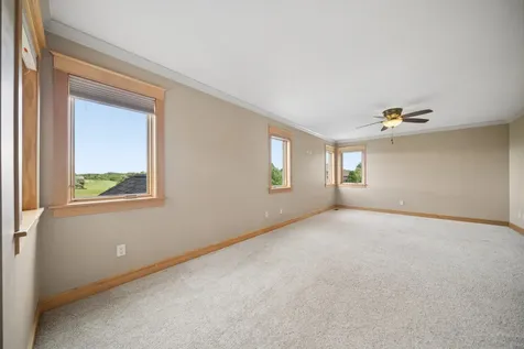 5352 Scenic Oak Drive SW Rochester MN 55902