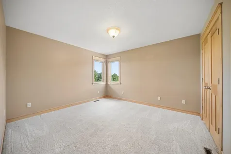 5352 Scenic Oak Drive SW Rochester MN 55902