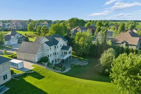 5352 Scenic Oak Drive SW Rochester MN 55902