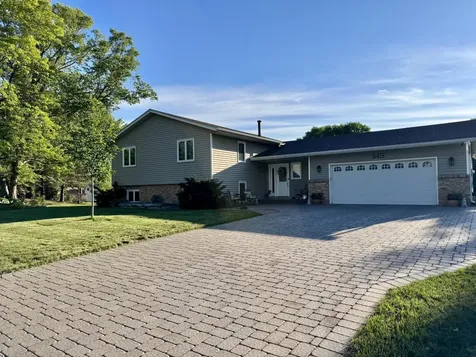 8419 Cooper Way Inver Grove Heights MN 55076
