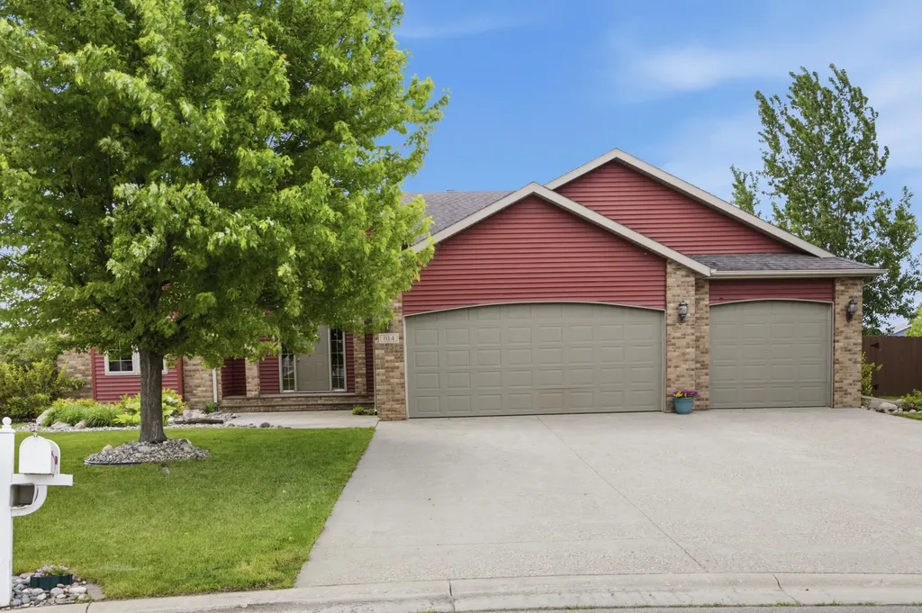 1114 Southcreek Avenue Glyndon MN 56547