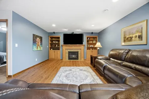 1114 Southcreek Avenue Glyndon MN 56547