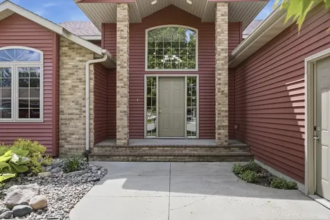 1114 Southcreek Avenue Glyndon MN 56547