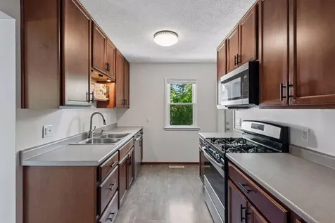 8620 Russell Avenue S Bloomington MN 55431