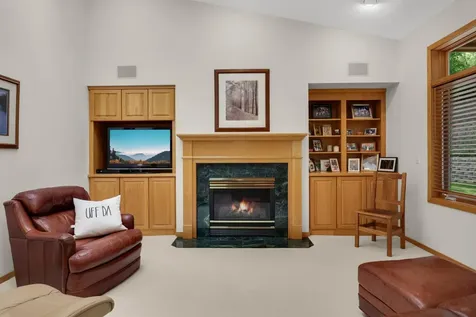 7081 Crowne Oak Road Eden Prairie MN 55344