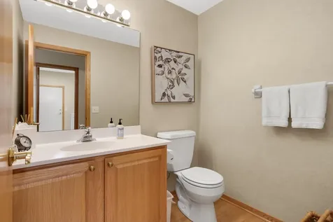 7081 Crowne Oak Road Eden Prairie MN 55344
