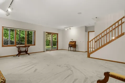 7081 Crowne Oak Road Eden Prairie MN 55344