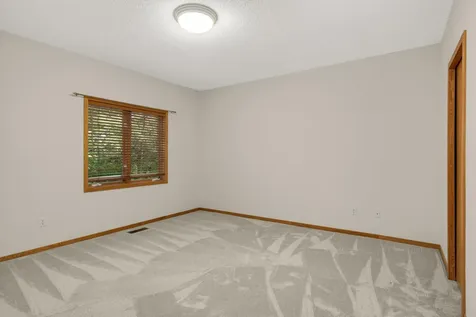 7081 Crowne Oak Road Eden Prairie MN 55344