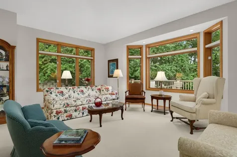 7081 Crowne Oak Road Eden Prairie MN 55344