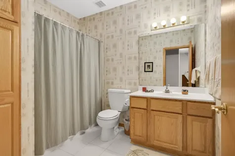 7081 Crowne Oak Road Eden Prairie MN 55344