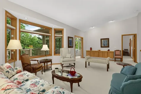 7081 Crowne Oak Road Eden Prairie MN 55344