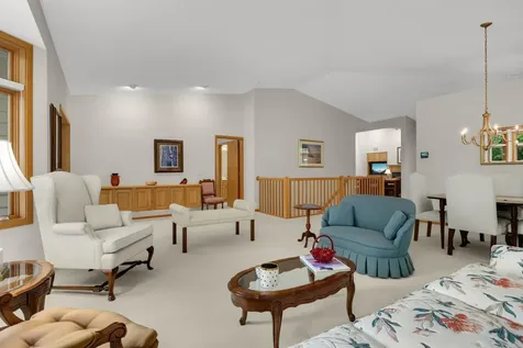 7081 Crowne Oak Road Eden Prairie MN 55344