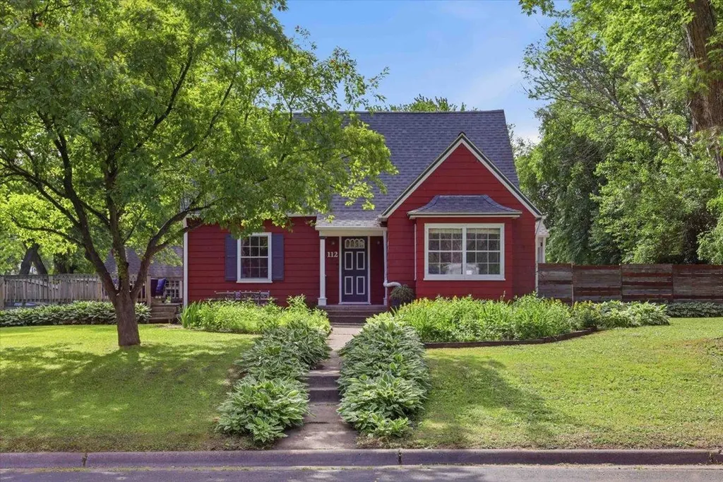 112 Franklin Avenue NW Watertown MN 55388