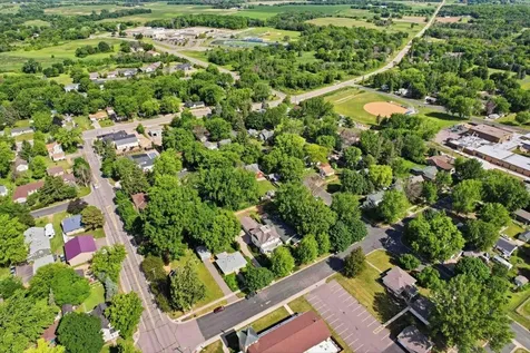 112 Franklin Avenue NW Watertown MN 55388