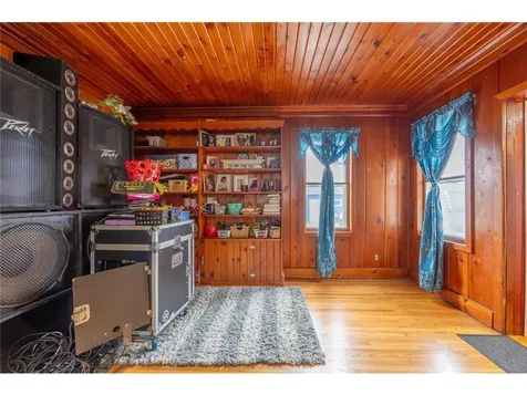 902 4th Avenue SW Austin MN 55912
