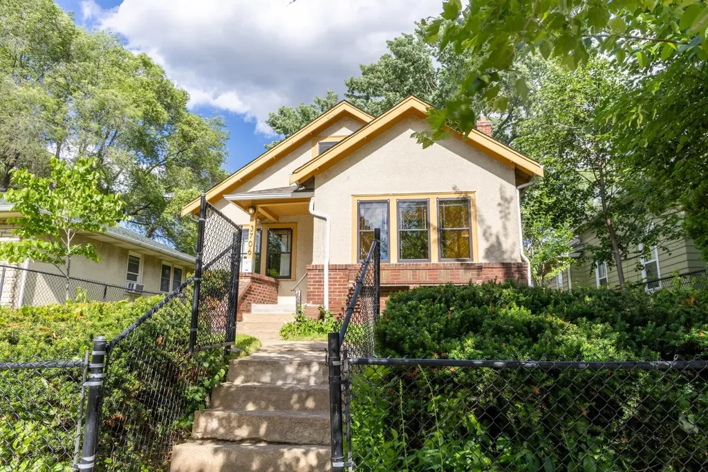 3706 Dupont Avenue N Minneapolis MN 55412
