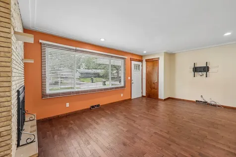 5518 Regent Avenue N Crystal MN 55429