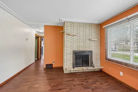 5518 Regent Avenue N Crystal MN 55429