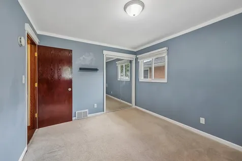 5518 Regent Avenue N Crystal MN 55429