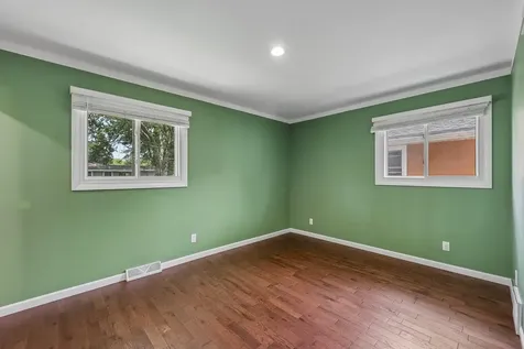5518 Regent Avenue N Crystal MN 55429