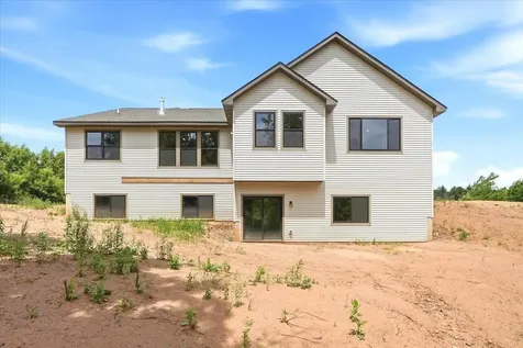 329 138th Avenue Saint Joseph Twp WI 54082