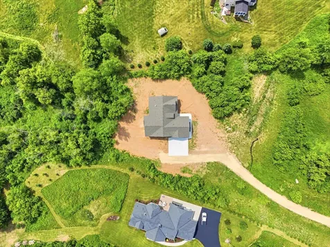 329 138th Avenue Saint Joseph Twp WI 54082