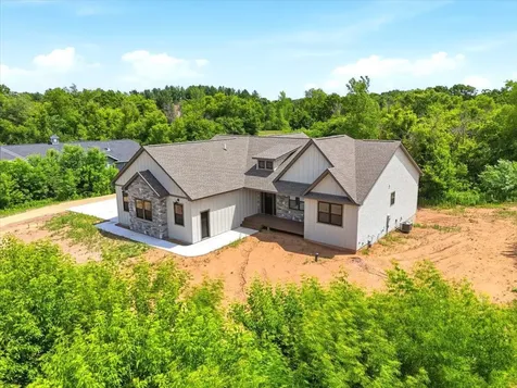 329 138th Avenue Saint Joseph Twp WI 54082