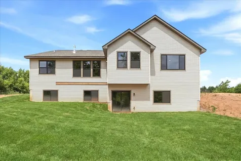 329 138th Avenue Saint Joseph Twp WI 54082