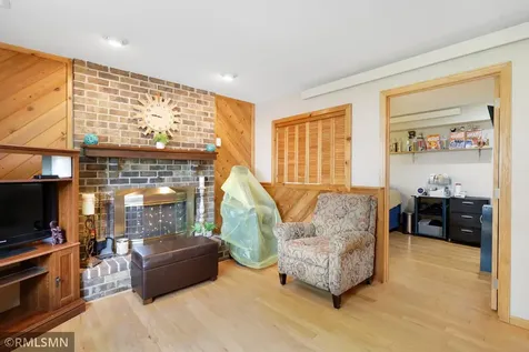 1501 W 140th Street Burnsville MN 55337