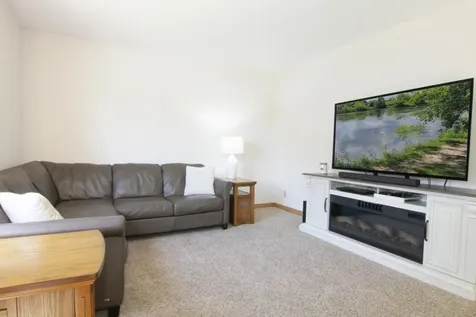 1545 Waterloo Avenue West Saint Paul MN 55118