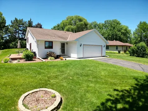 1545 Waterloo Avenue West Saint Paul MN 55118