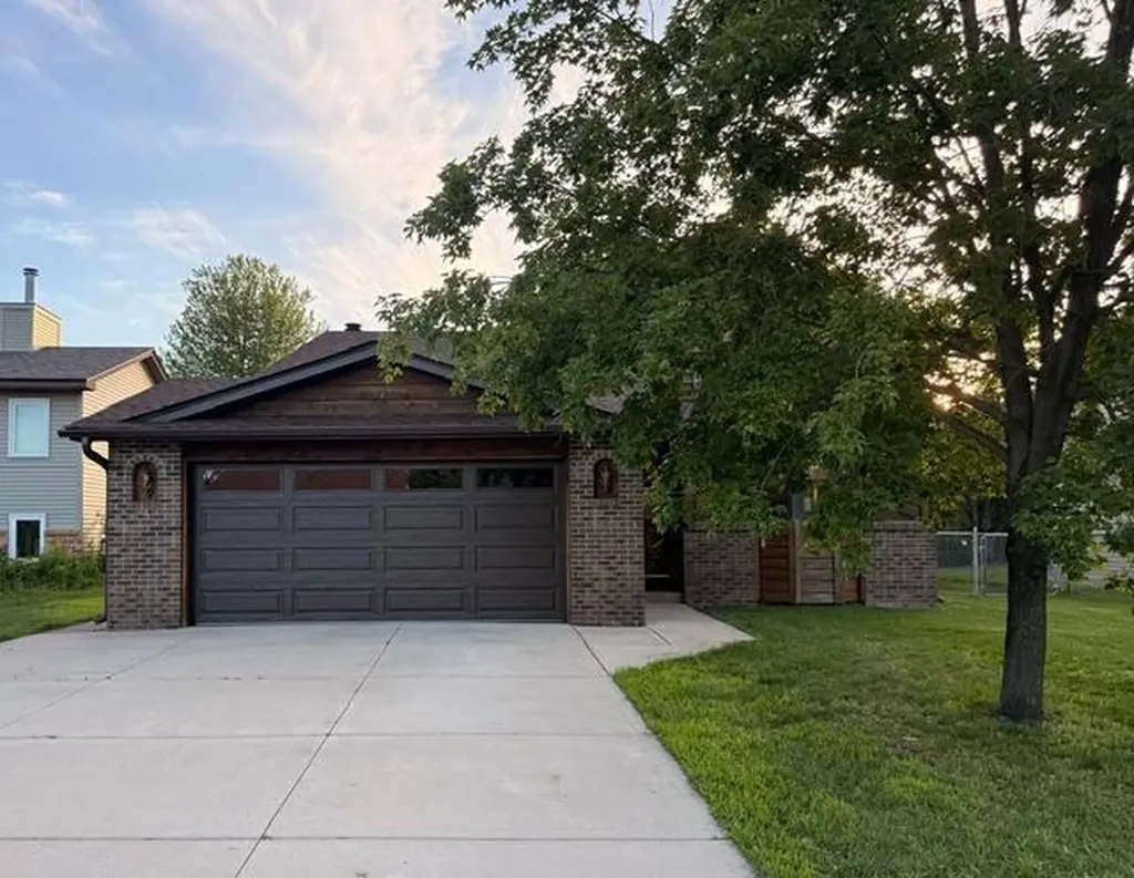 5309 Xenia Avenue N Crystal MN 55429
