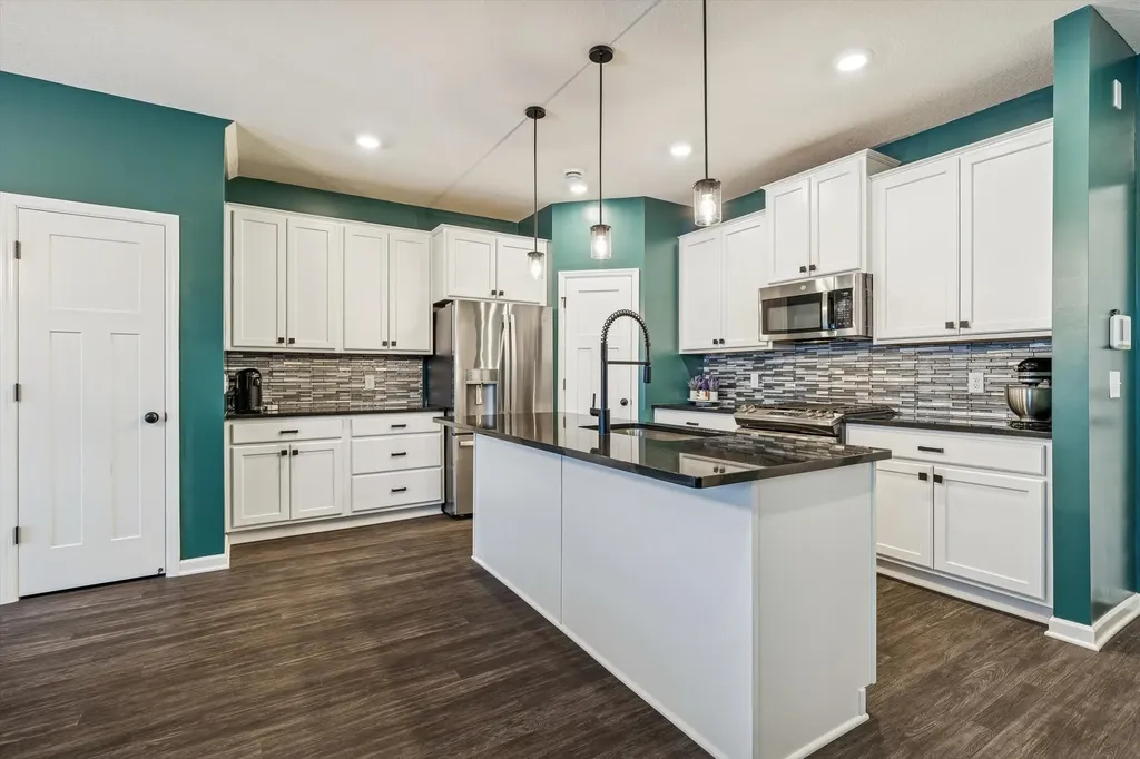 19343 Crystal Terrace Farmington MN 55024
