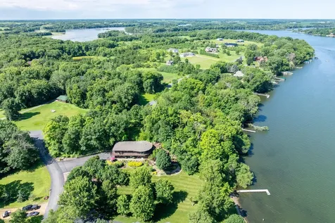 46802 Apache Drive Cleveland MN 56017