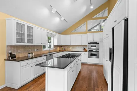 7708 Stonewood Court Edina MN 55439