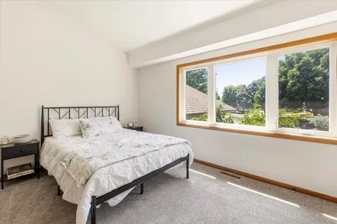 3836 Westbury Lane Eagan MN 55123