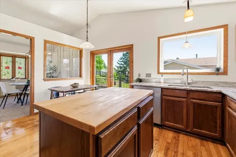 3836 Westbury Lane Eagan MN 55123