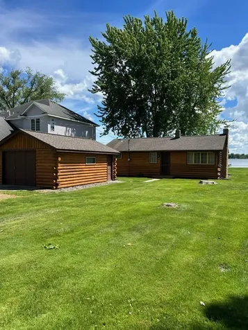 7925 N Shore Trail N Forest Lake MN 55025