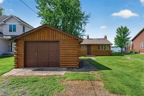 7925 N Shore Trail N Forest Lake MN 55025