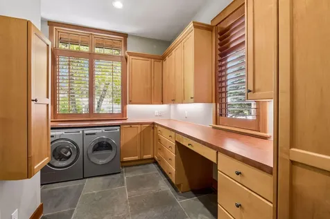 2439 Emerald Trail Minnetonka MN 55305