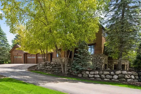 2439 Emerald Trail Minnetonka MN 55305