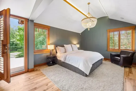 2439 Emerald Trail Minnetonka MN 55305