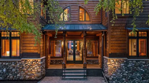 2439 Emerald Trail Minnetonka MN 55305