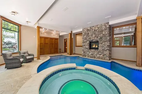 2439 Emerald Trail Minnetonka MN 55305