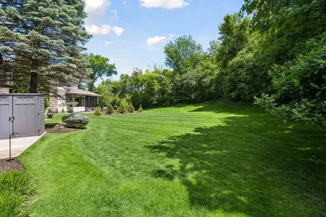 2439 Emerald Trail Minnetonka MN 55305
