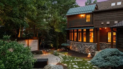 2439 Emerald Trail Minnetonka MN 55305