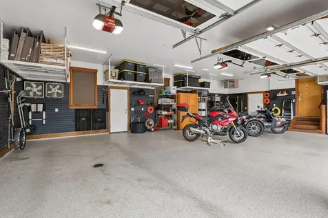2439 Emerald Trail Minnetonka MN 55305