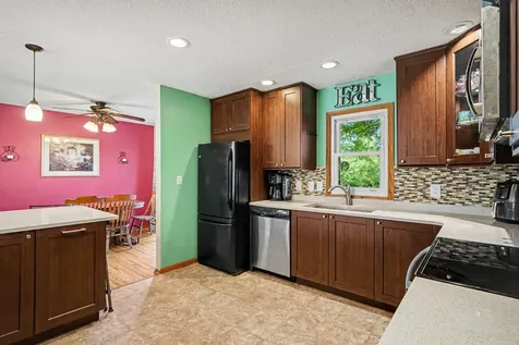 2045 Bluestone Lane Eagan MN 55122